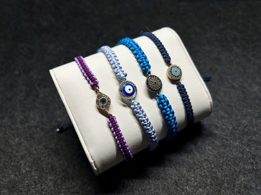 The Dei Centre - Macrame Color Cove Art box