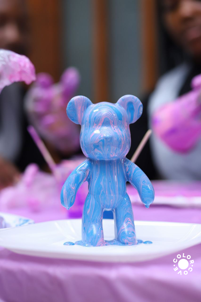 The Dei Centre - Drip Bear Color Cove Art box